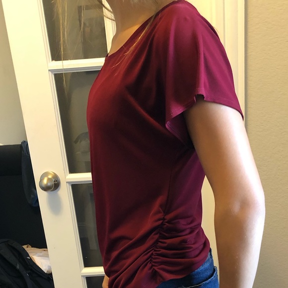 Red shirt - Picture 2 of 2